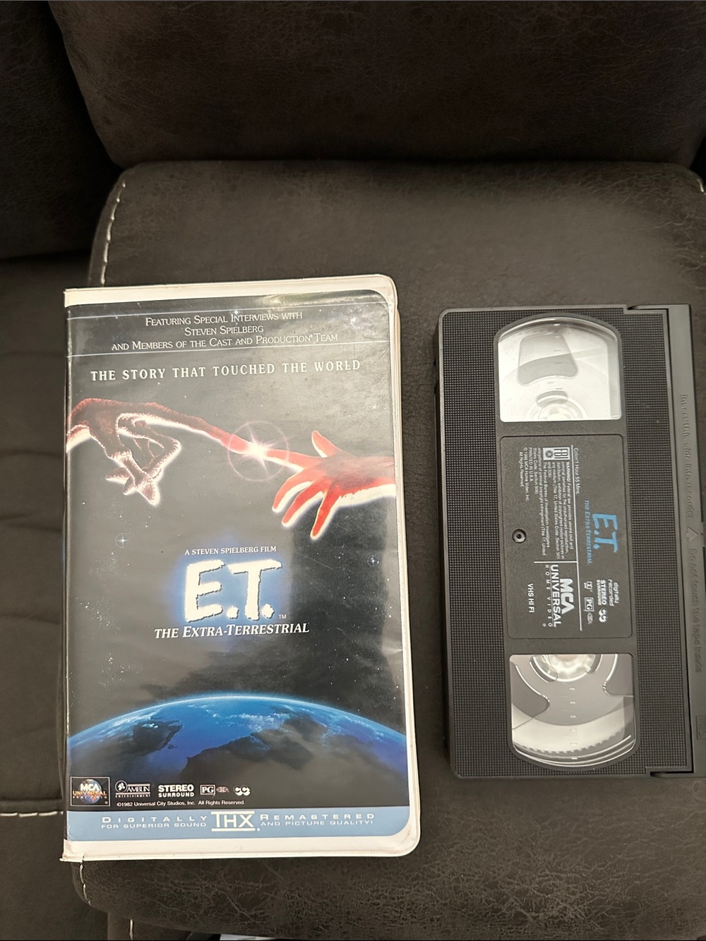 Ultra Rare VHS ET, the extraterrestrial clamshell mint condition
